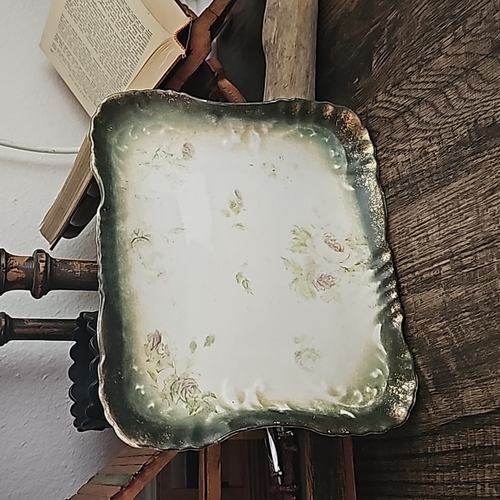 VINTAGE WARWICK CHINA SERVING TRAY Size 8” x 9”